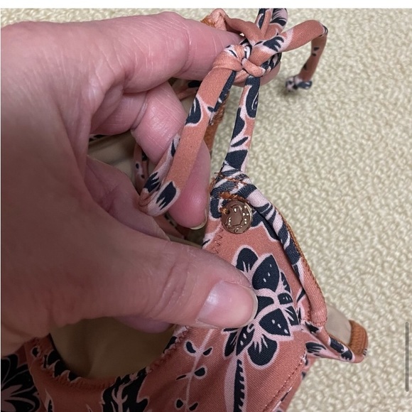 For love of lemons swim suit, size small - Picture 10 of 10